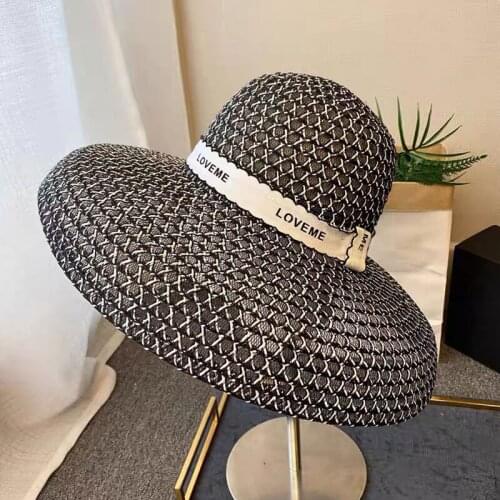 New Summer Dome Top Sun Hats Female Hepburn Style Vintage Design Straw Hat Women Breathable Beach Holiday Big Wide Cap Chapeau