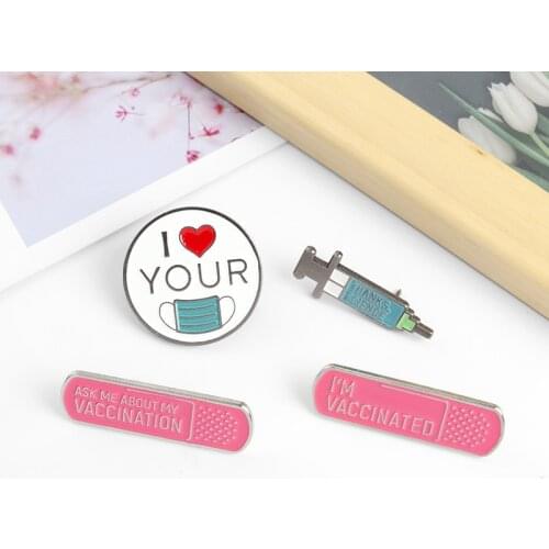 Fashion New Product Creative Love Mask Syringe Brooch I'm vaccinated Alloy Letter Badge All-match Backpack Clothing Accessories