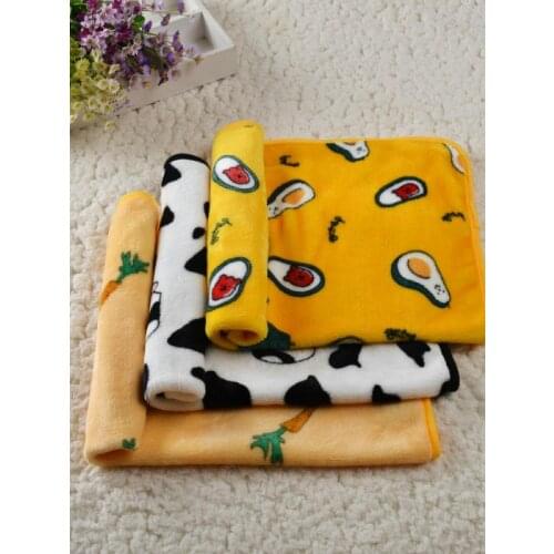 Pet Foldable Soft Mats Four Seasons Warm Anti-skid Blanket Universal Portable Coral Fleece Puppy Kitten Mats, 4 Styles