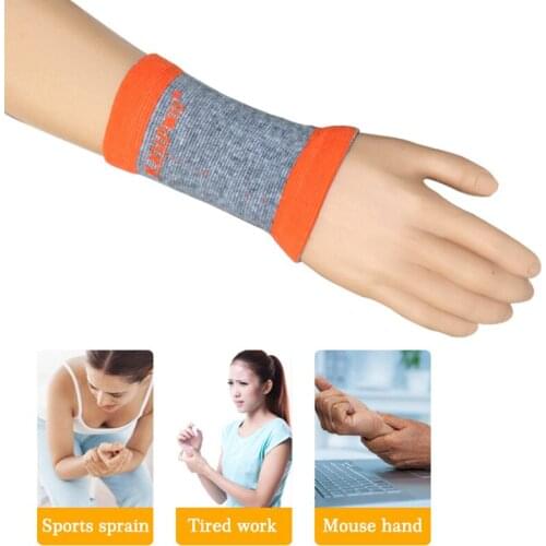 The wrist joint, the palm can be supported by the elastic support, and the sports bandage is used for exercise Elastic sports