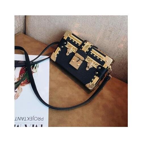 Fashion box design pu leather rivets metal buckle casual ladies partys clutch bag shoulder bag across body mini messenger bag