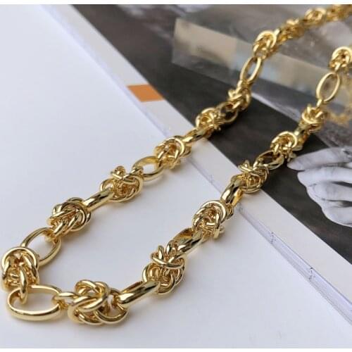 High-quality Punk Chain Statement NecKLACE for Ladies Hip Hop Twisted Thick Chain Steampunk Gothic Jewelry Neckle