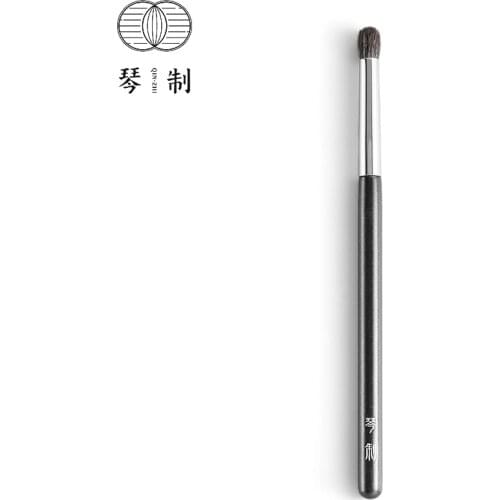 QINZHI Professional Handmade Make Up Brush 05 Eye Shadow Blending Brush Soft Saikoho Goat Hair Makeup Brushes