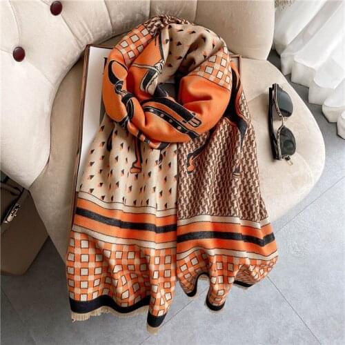 Autumn Winter Female Horse Scarf Hijab Cashmere Shawls Warm Thick Blanket Women Animal Print Foulard Wrap Echarpe 2021 New