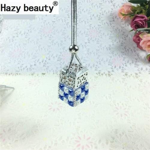Empty bottle The new diamond bottle Pendant Car perfume rearview mirror decoration Oil bottle Car-styling Pendant