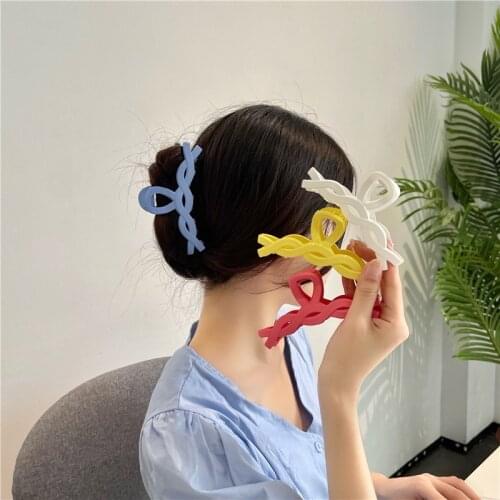 Temperament Bathe Twist Blue Hair Claw Colorful Waterproof Hair Clip
