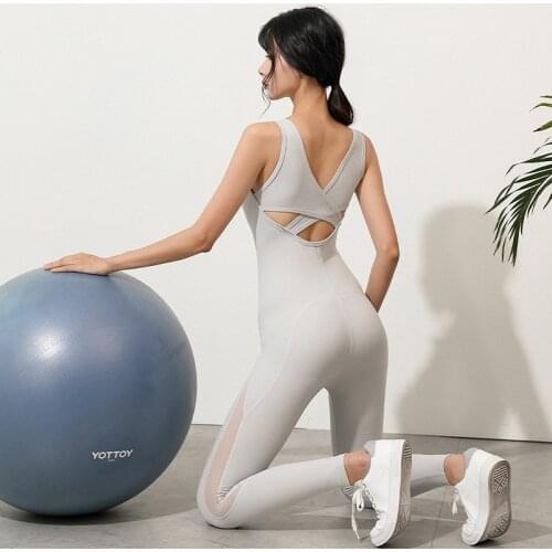 Seamless One-piece Women Sleeveless Gym Clothing Yoga Set with Padded Back Strap Cross Sports Tights Rompers Fitness Jumpsuit