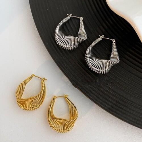 AOMU French Retro Metal Spiral Personality Folds Twisted Brass Texture Spring Hoop Earrings for Women Girl Fashion Jewelry Gifts