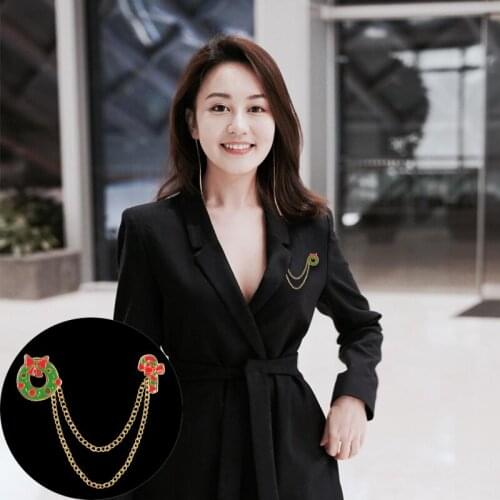 Christmas Girl Gift Brooch Green Donut Red Cane Candy Bow Gold Chain Pin Fashion Glamour Female Personality Holiday Jewelry Hot