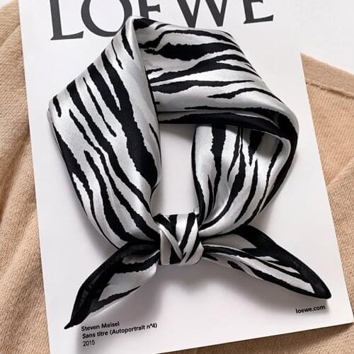 2021 Fashion New Leopard Print Silk Scarf Women Luxury 100% Mulberry Silk Small Scarf Decorative Silk Scarf Headband Small Scarf