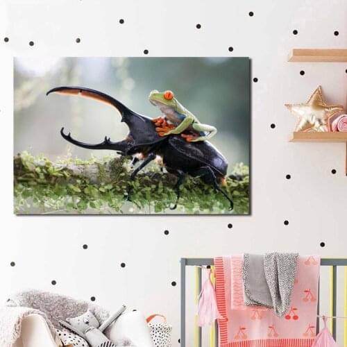 Frog Beetle Animal Cute Wallpaper Wall Art Canvas Poster And Print Canvas Painting Oil Decorative Picture Living Room Home Decor