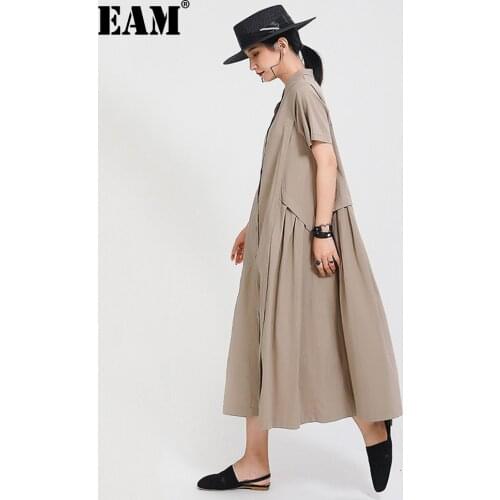 [EAM] Women Army Green Pleated Long Dress New Stand Collar Short Sleeve Loose Fit Fashion Tide Spring Autumn 2021 1X937