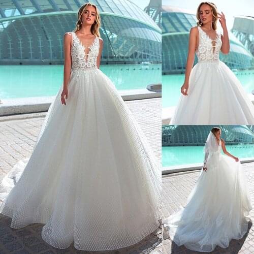 Glamorous Lace V-Neckline A-line Wedding Dresses With Lace Appliques Gridding Sequin Bridal Gowns vestido noiva curto