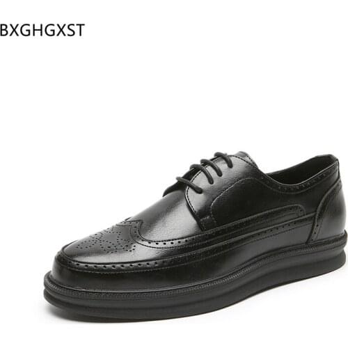 Black Casual Business Shoes Men Luxury Designer Shoes Men High Quality Fashion Brogues Men Dress Shoes Leather Chaussure Homme