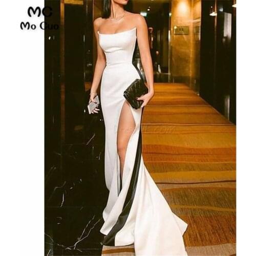 Elegant Column Strapless Prom Dresses Long Sweep Train Sleeveless Front Slit Hald Satin White Black Formal Evening Party Dress