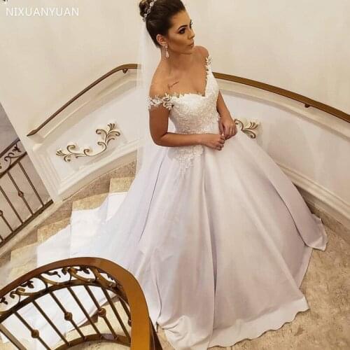 White Satin Lace Appliques Pearls Wedding Dresses Cap Sleeves Ball Gown Bride Dresses Lace Up Back Wedding Gowns