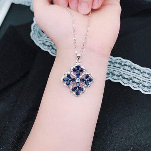 Fashion Jewelry Geometric Square Lucky Flower Leaf Pendant Necklace For Women Promise Wedding Party Luxury Charm New Year Gifts