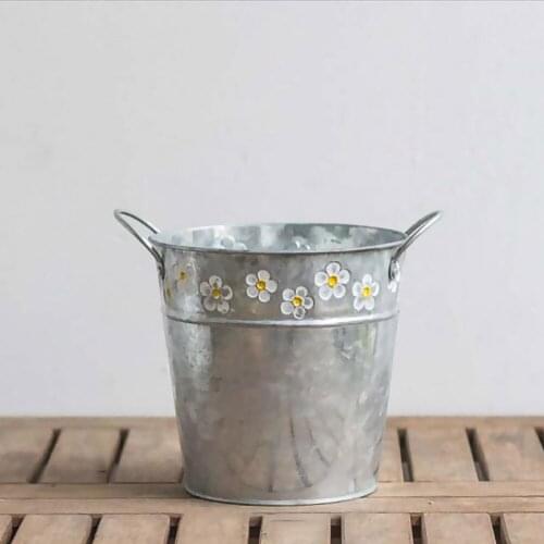 Embossed Wrought Iron Dried Flower Pot Vase Home Decoration Gardeging Holder Table Vintage Yard Rustic Retro Metal Plant Bucket