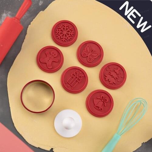 8Pcs/Set Christmas Style Snowman Fondant Cutter Sugarcraft Spring Cake Mold Decorating Tools DIY Cookie Mould Cake Molds