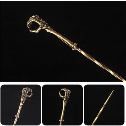 Vintage Cigarette Holder Ring Rack Skeleton Palm Metal Finger Clip Women Men Cigarettes Smoking Accessories Smoker Ring Gift