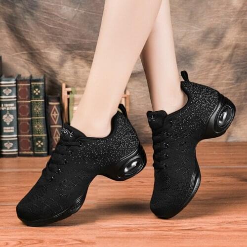 2021 Hot Sale Women Sports Feature Soft Outsole Breath Dance Shoes Sneakers Girls Practice Shoes Modern Party Dance Jazz Shoes