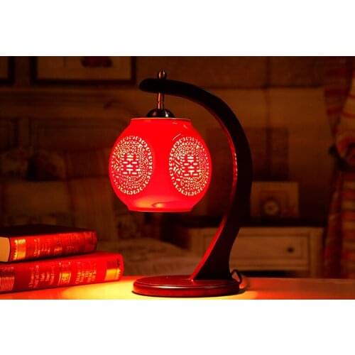 New Chinese Classical Lamps Led Jingdezhen Blue And White Ceramics Creative Decorative porcelain wedding ceramic table Lamps red
