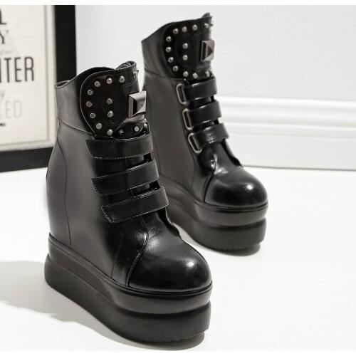 2019 new autumn women Martin boots fashion high inside womens boots thick-soled high platform shoes rivet magic stickers boots