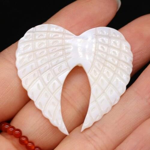 Hot Sale Natural Freshwater Shell Pendant Hand-carved Wing Mother of Pearl Shell Charms for DIY Necklace Jewelry Making No Hole