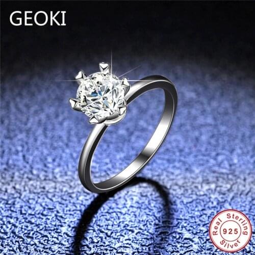 Geoki 925 Sterling Silver Passed Diamond Test 1 Ct Perfect Cut 6 Heart Prong D Color VVS1 Moissanite Ring Women Luxury Jewelry