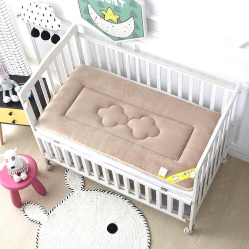 Fashion Warm Baby Bed Mattress Bedding Velvet Crib Mattress Dual Summer And Winter Soft Newborn Cot Pad Baby Bed Sheet