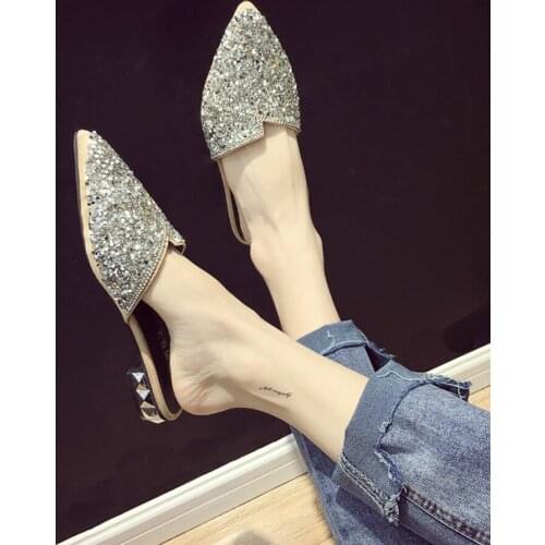 Womens shoes and slippers outside the new spring 2019 fashion pointed diamond thick heel Hong Kong breeze Muller shoes