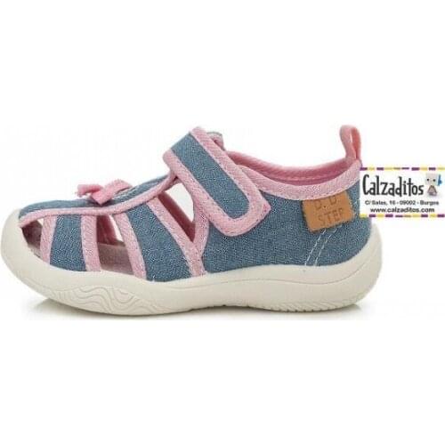 D.D. velcro girl lunch sandals. Step