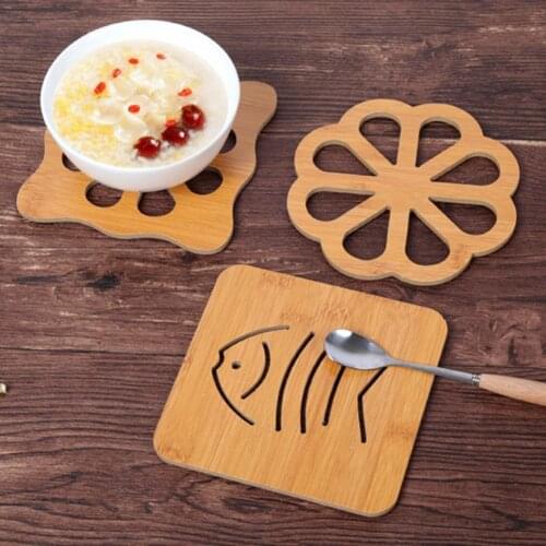 Decorative Cup Mat Heat Insulation Wood Hollow Cartoon Pattern Pot Holder Ornamental Anti-scratch Table Pad Mats Bowl Cushion