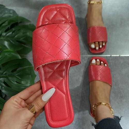 Women Summer Weave Soft Slippers Red Leather Sexy Sandals Ladies Casual And Comfortable Outdoor Beach Female Shoes 2021