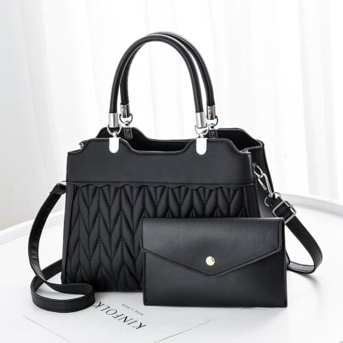 2020 New Embroidered Thread Letters Fashion Picture-Mother Bag Shoulder Messenger Bag Fashion Hand-held Lady Bag Two-piece Set