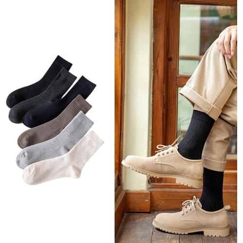 New Soild Colors Cotton Unisex Socks Personality Harajuku Black White Couples Skateboard Knitted Casual Sports Fashion Socks