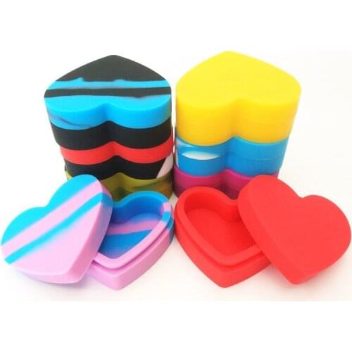 1Pcs Heart Shape silicone storage box container box nonstick jar 17ml silicone stotage container tank Random color