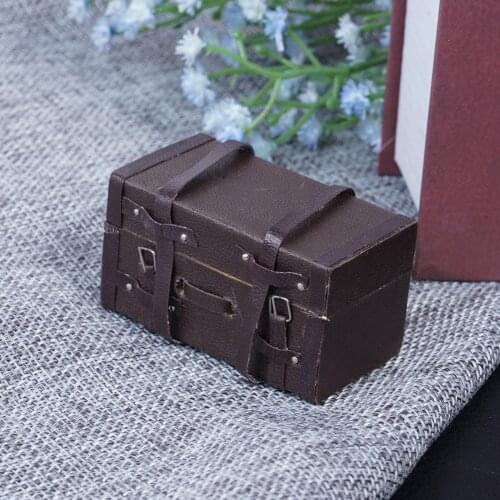 Mini Vintage Leather Box Handicraft Furniture Model Toys Home Indoor Ornament For 1:12 Doll Miniature Decoration Accessories