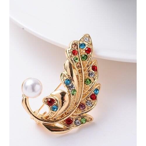 TODOX color Rhinestone women Brooches Fashion crystal exquisite leaf flower coat pins garment accessory activity clothes buckle