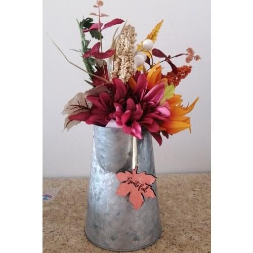 Garden decoration outdoor flores artificiales Iron sheet watering kettle maple leaf fleurs artificielles wedding decoration