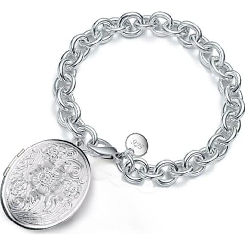 Giemi Engraved Bracelets
