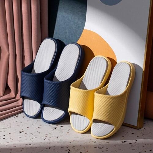 High-End Slippers Women Summer Flip Flops Indoor Outdoor Shoes Lovers Thick Bottom Slides Mens Home Bathroom Sandals Wholesale