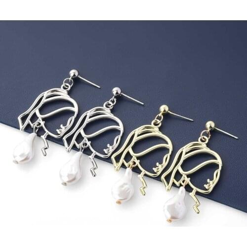 YANGLIUJIA Metal Abstract Hollow Out Face Pendant Earrings Europe United States Ms Personality Fashion Jewelry Christmas Gift