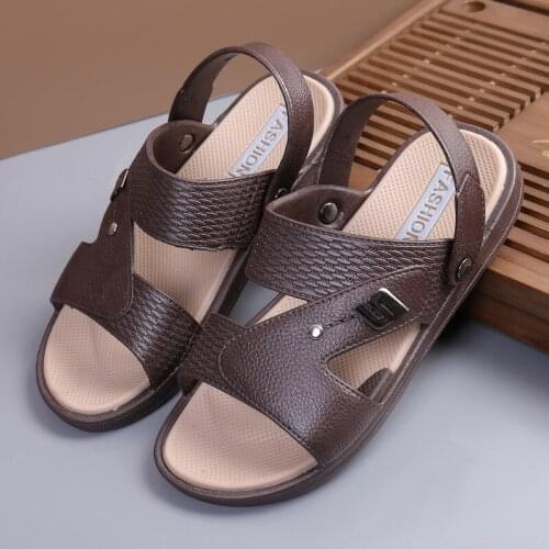 Fashion Trend New Man Sandals and Slippers Two Wear Men All-match Non-slip Wear-resistant Business Casual Beach Sandals Men