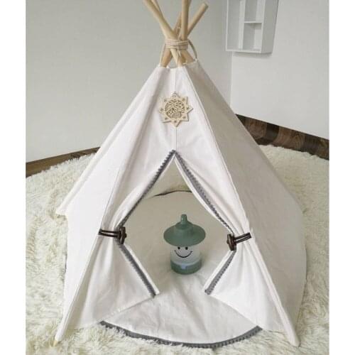White pet tent pet playhouse dog play bed with mat together