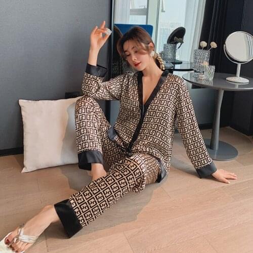 Womens Pajamas Set V Neck Design Luxury Cross Letter Print Sleepwear Silk Like Home Clothes XXL Large Size Nightwear