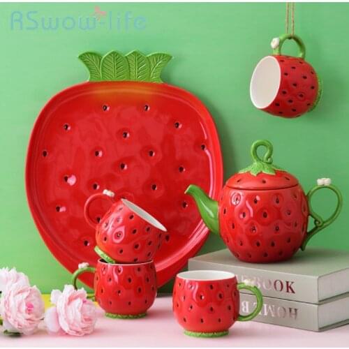6Pcs Creative Cold Water Bottle Set Hand-painted Ceramic Household Water Set Cute Strawberry Tea Cup For Kitchen Supplies