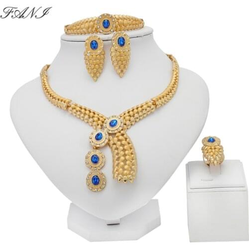 Fani 2021 Exquisite Dubai Gold Jewelry Set Nigerian Wedding accessories jewelry set African Beads woman costume Jewelry Set