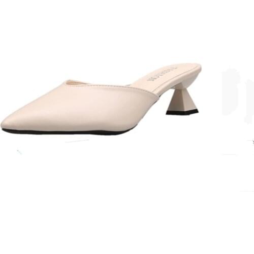 Net red slippers female summer wear new fashion pointed toe baotou semi-thick with Hong Kong style mules