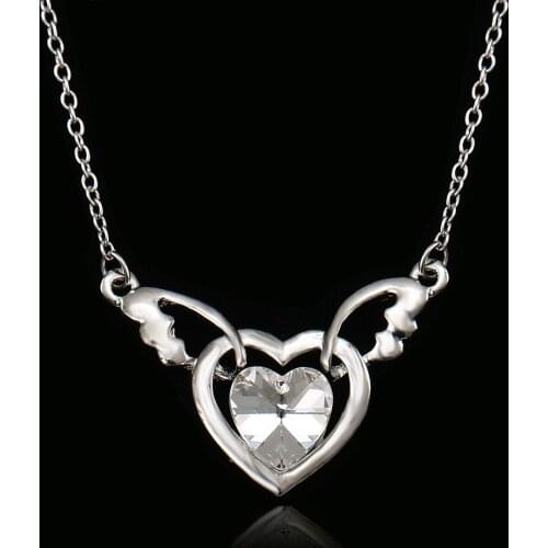 Emmaya Factory Price Heart Crystal Pendant Necklace Fashion Rhinestone Necklaces for Women Cheap Jewelry